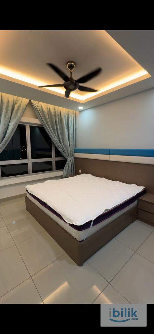 Master Room with Private Bathroom @ Idaman Residence (Female Only) - Image 1