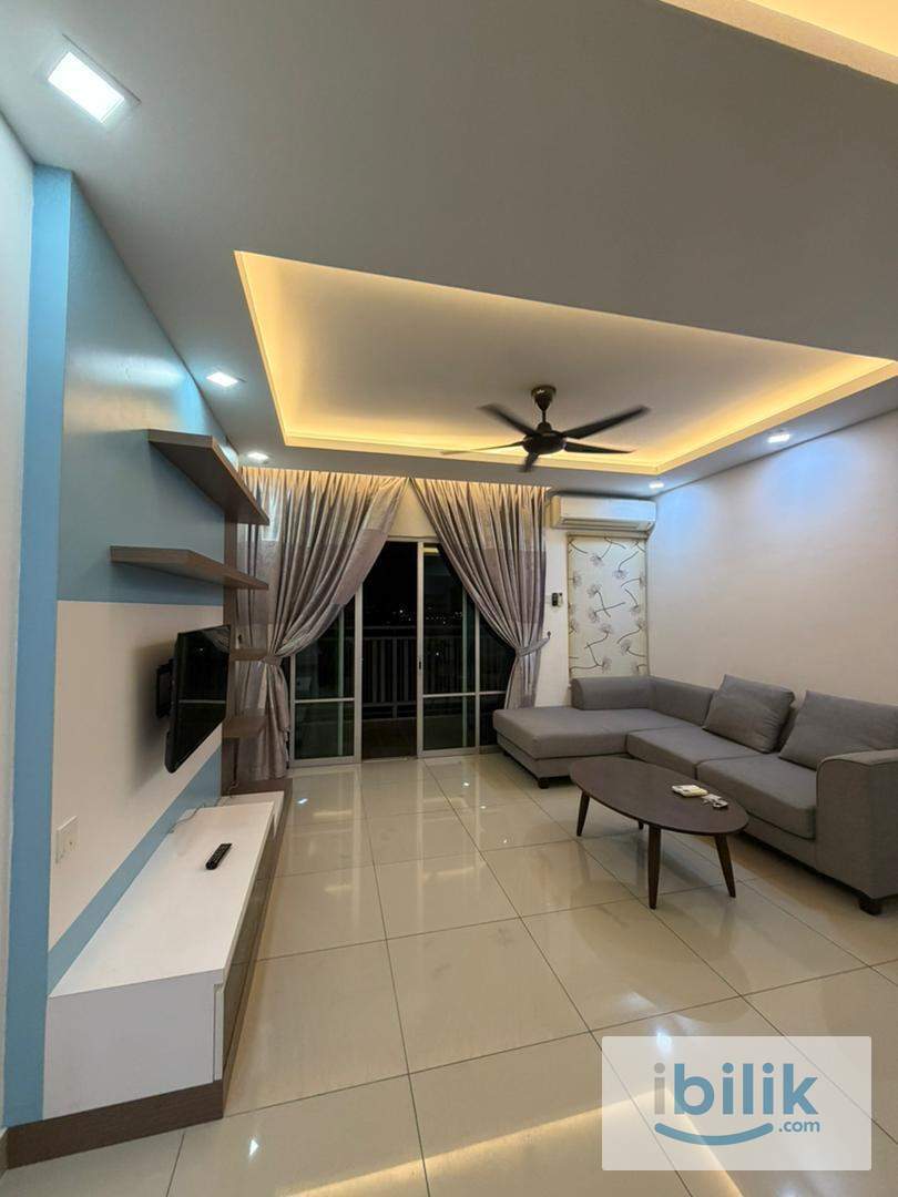 Master Room with Private Bathroom @ Idaman Residence (Female Only) - Image 4