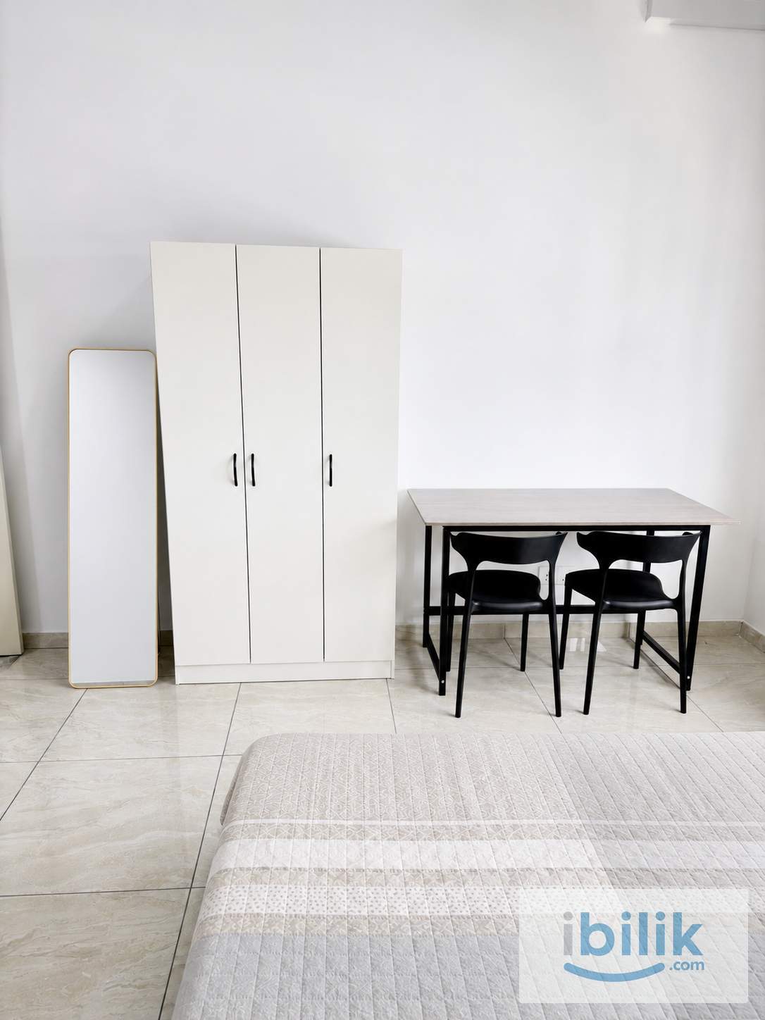PULAU GADONG AMBIENCE ROOM - Image 2