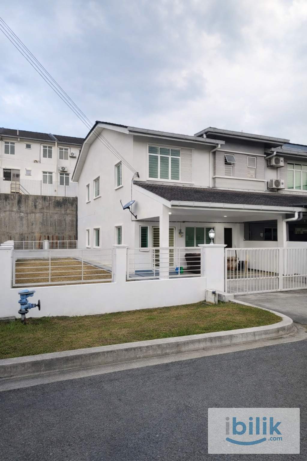 RM1600 Only! 2660 sqft Landed Corner Lot | 4R3B | Big Space, Worth It 🔥 - Image 1