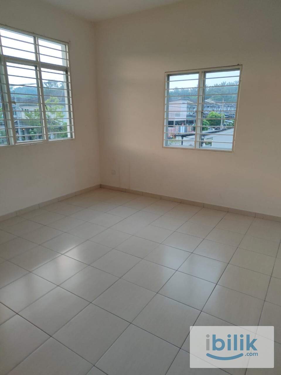 RM1600 Only! 2660 sqft Landed Corner Lot | 4R3B | Big Space, Worth It 🔥 - Image 5
