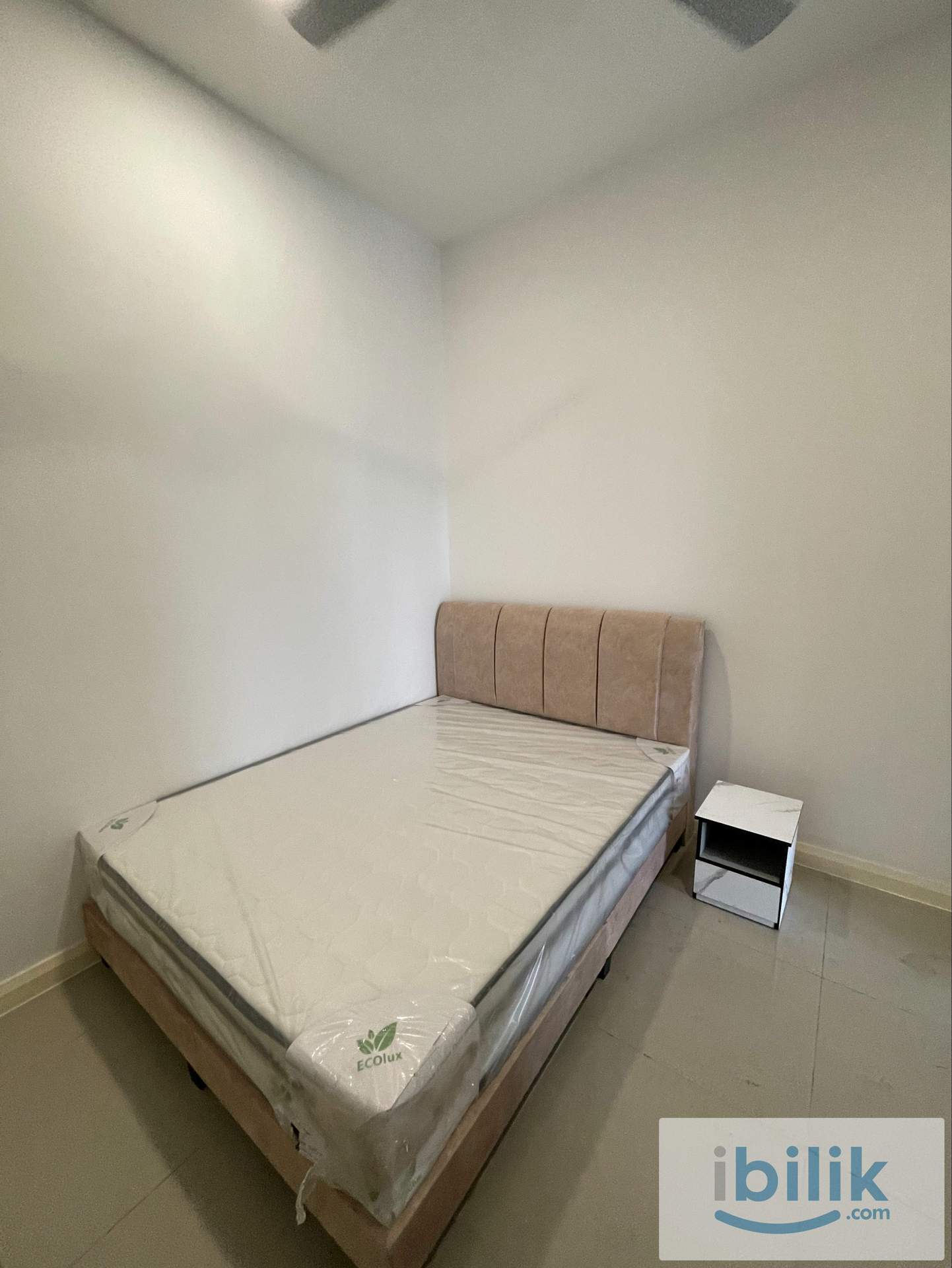 Room 03 - Image 2