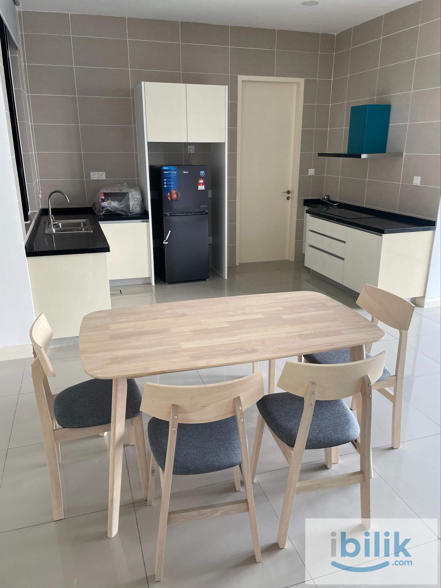Room 05 - Image 4