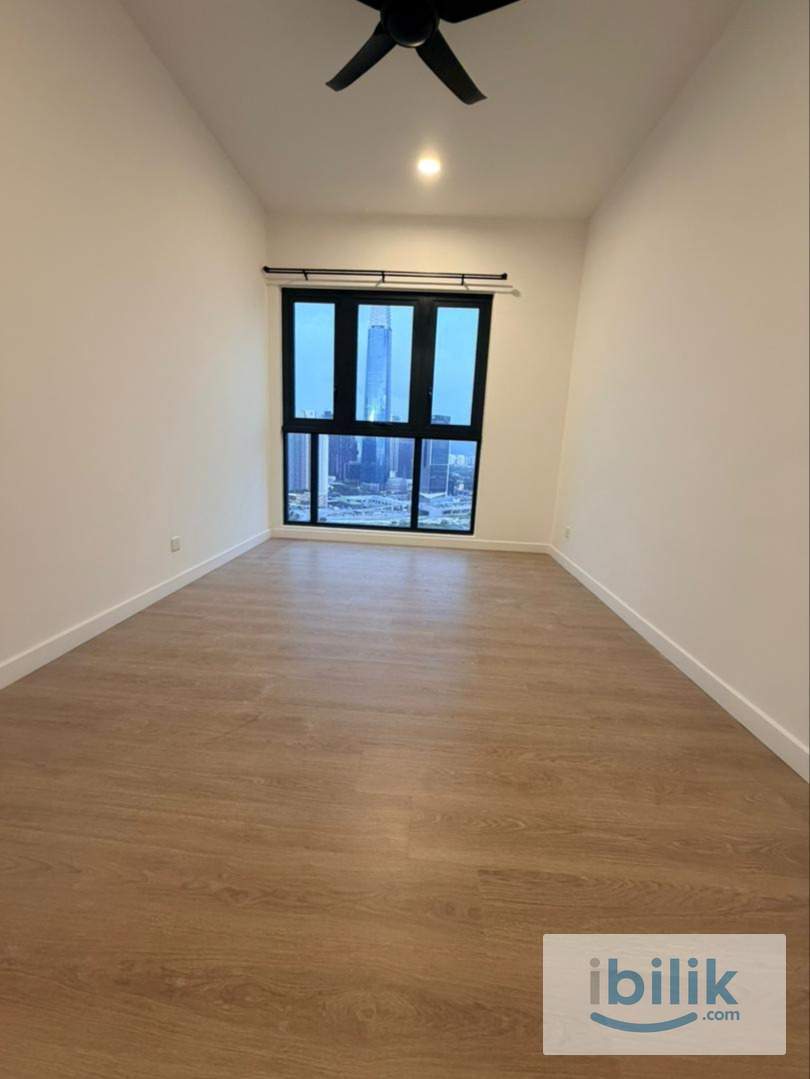 Master Room - Image 8