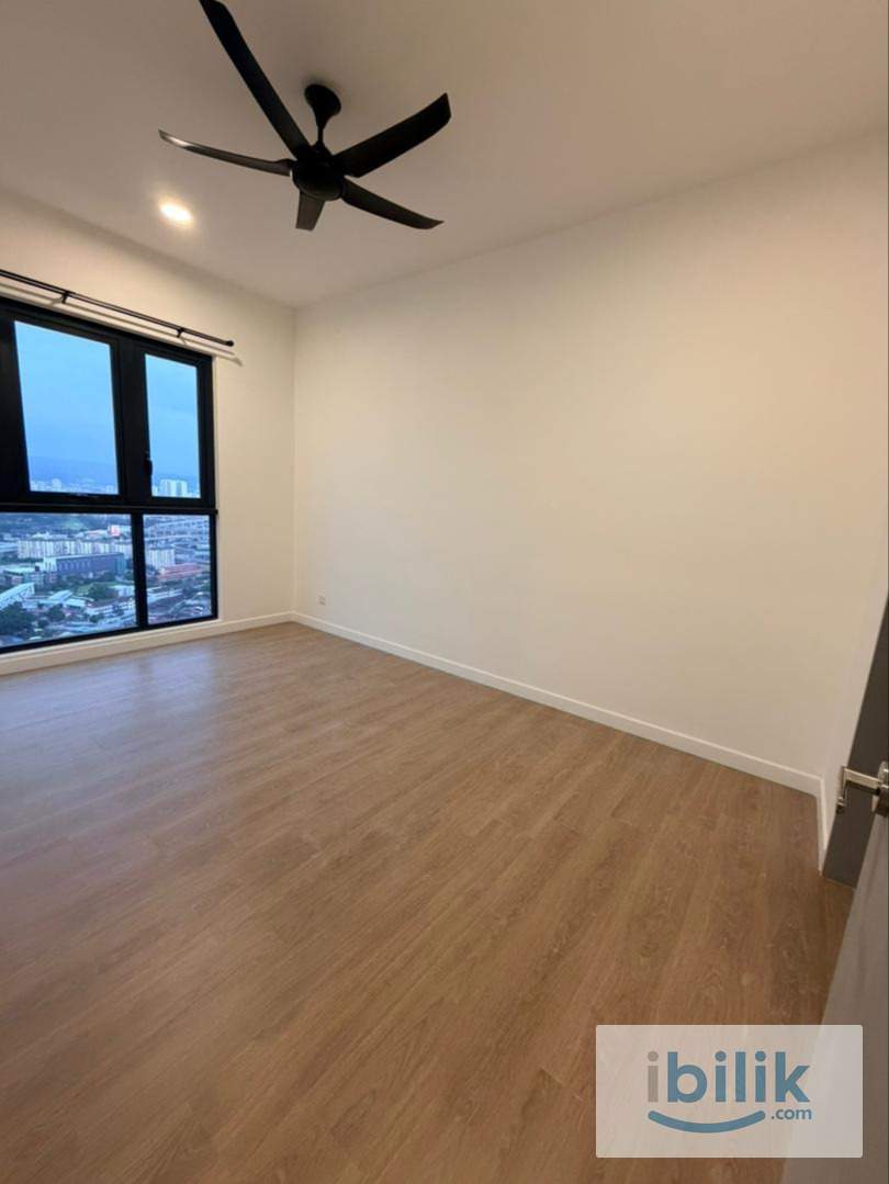 Master Room - Image 10