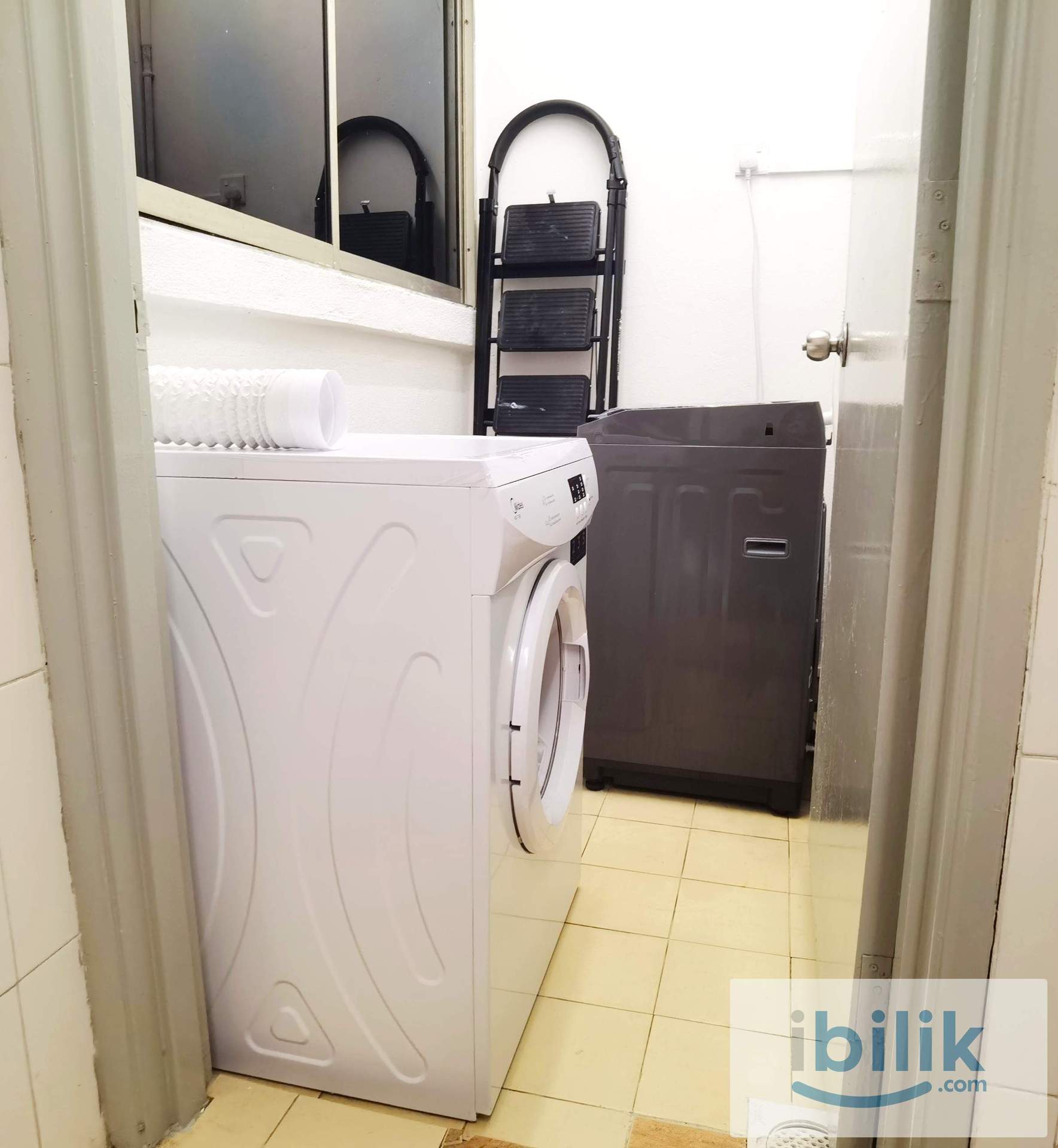 KL Cheras studio with two bedrooms. Nearby LRT MRT. Free WiFi water - Image 10