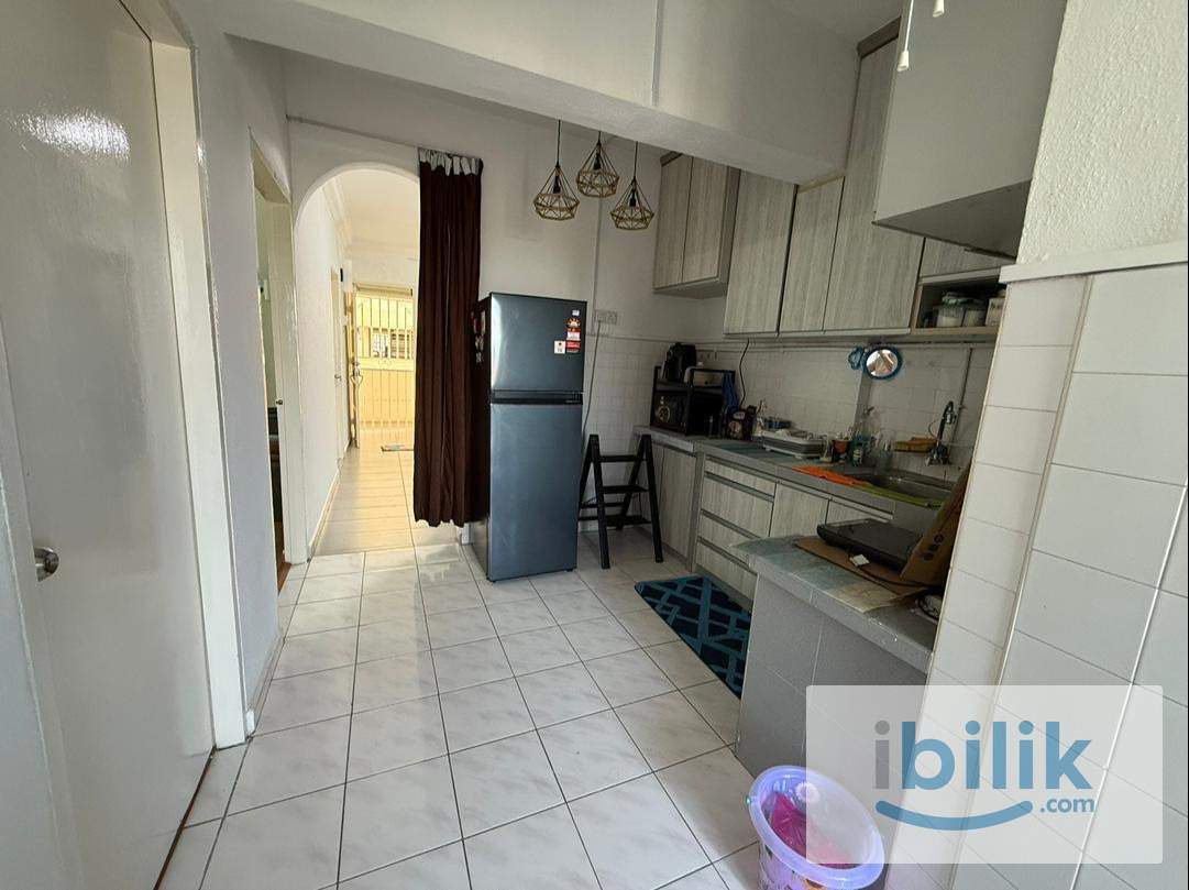Master Room for Rent - Image 4