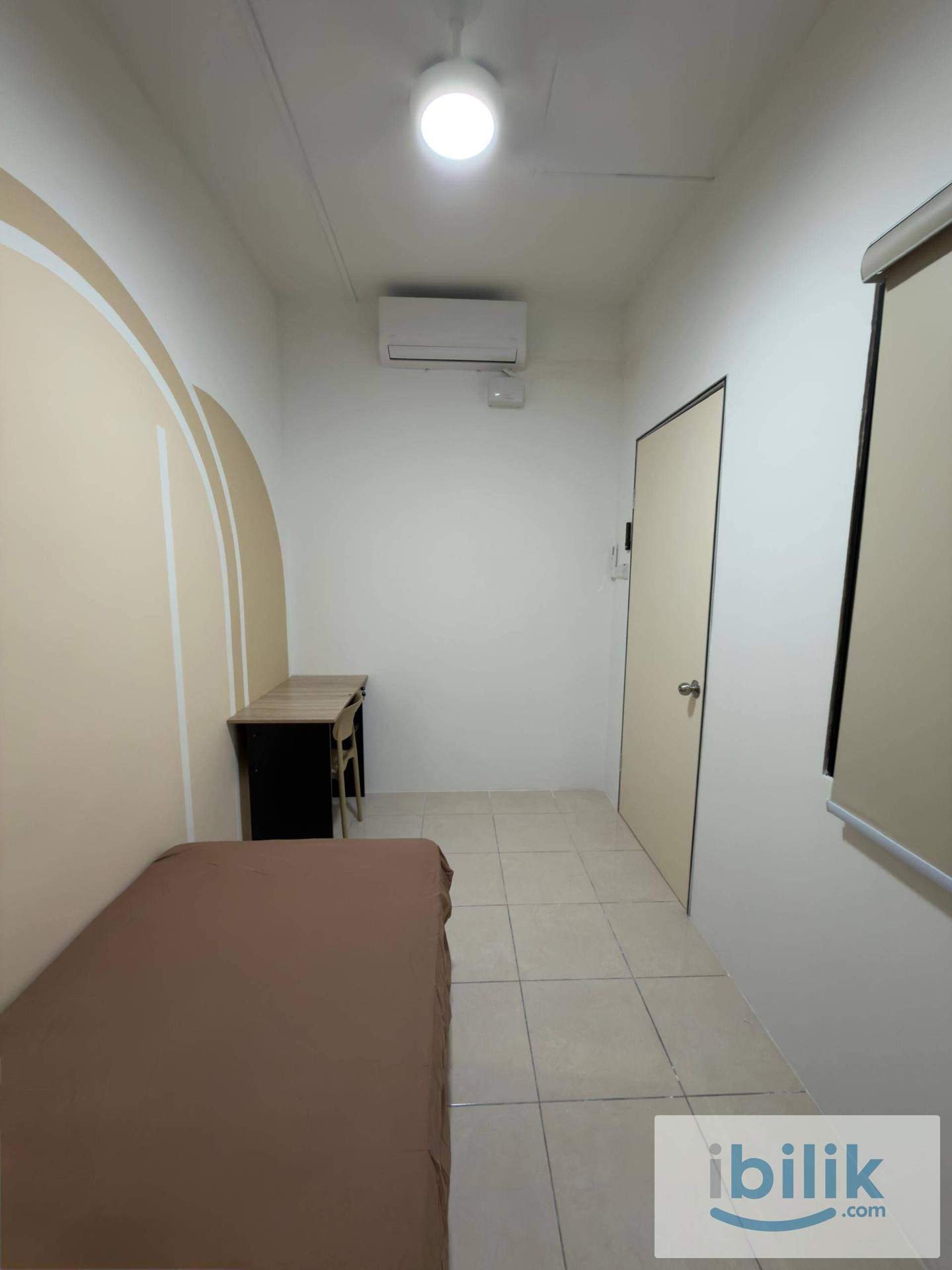 Small Room for Female - Image 2