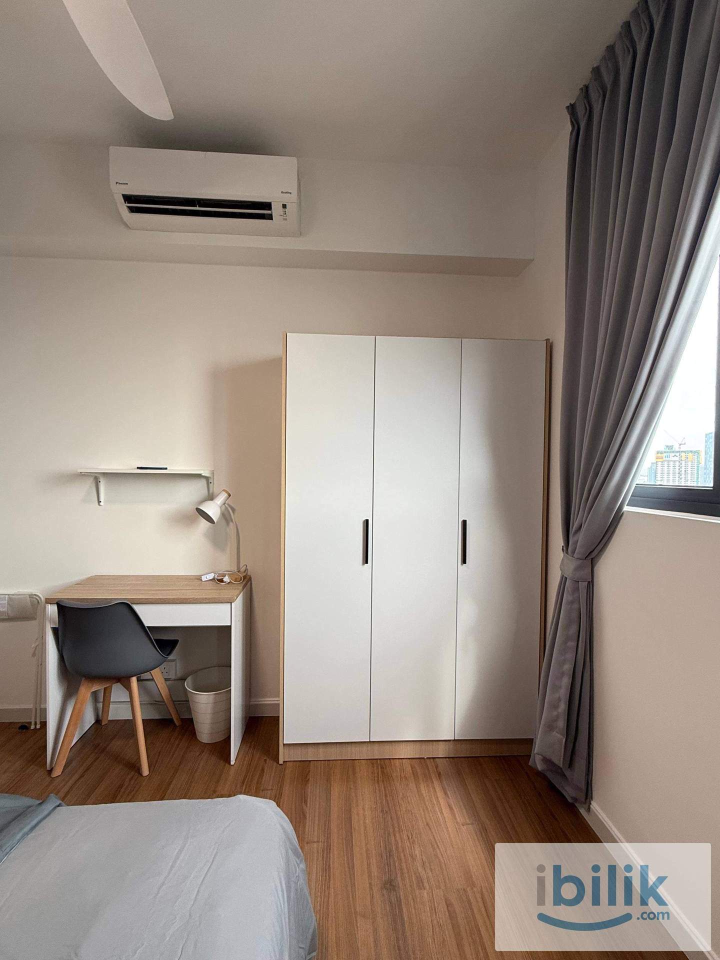 Cozy Medium Room for Male - Image 2