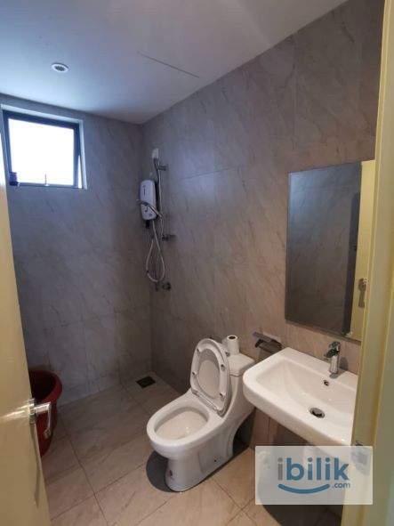 Master Room at The Hamilton Wangsa Maju 5mins walk to LRT Sri Rampai - Image 5