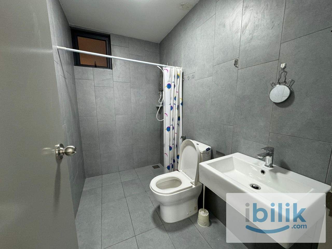 Master Room at M Vertica Jalan Cheras 8mins walk to LRT Maluri - Image 6