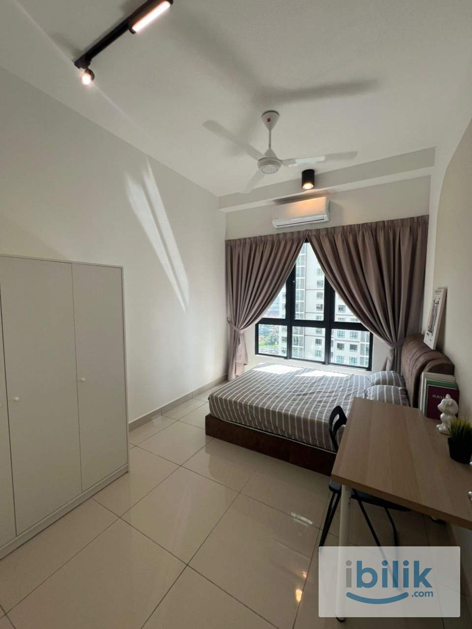 FREE WIFI+UTILITIES, Middle Room at Bintang Residensi, Bukit Jalil - Image 5