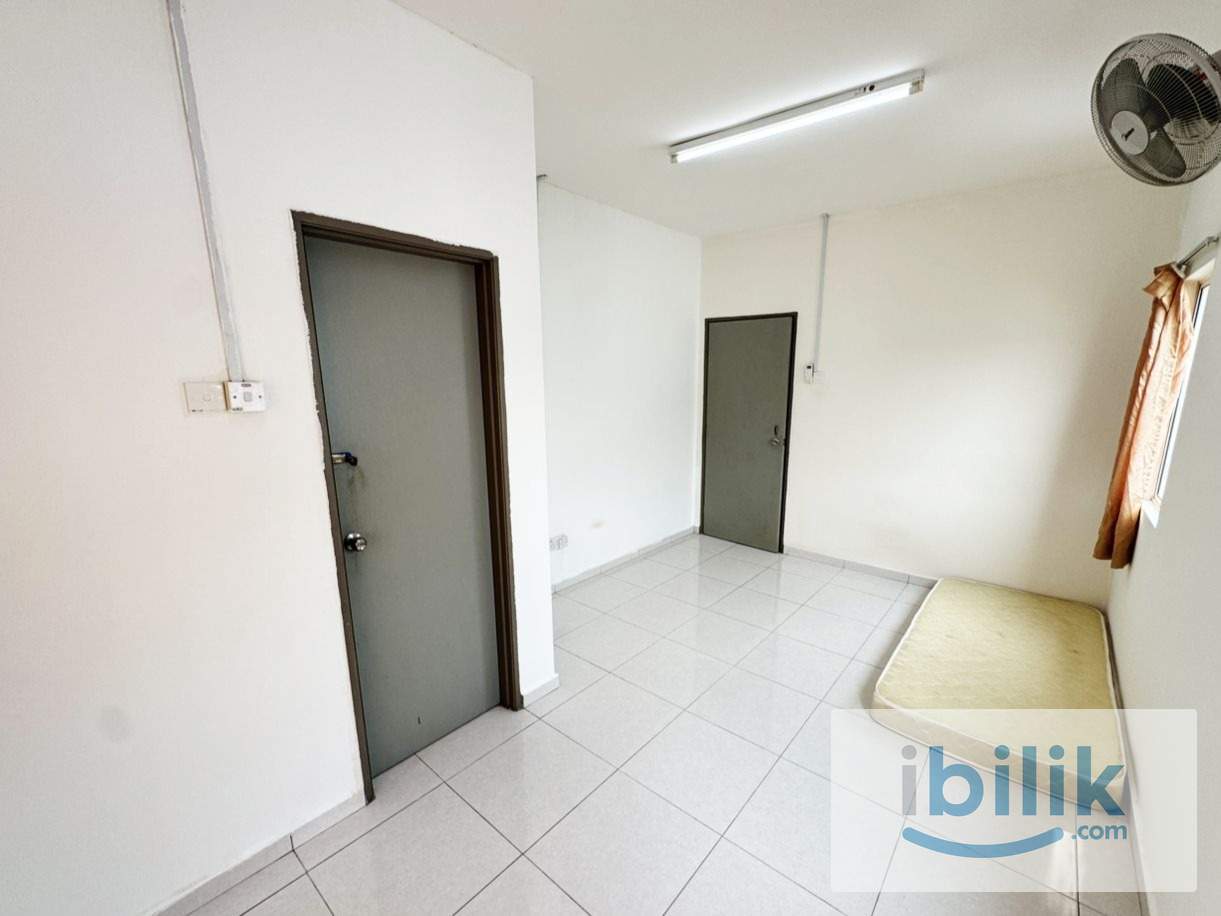 🏡Zero Deposit🎉Jenjarom Landed Room Rent | Near by KSL Mall Lotus Market🔥 - Image 2