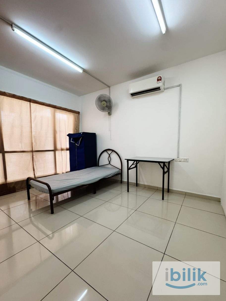 🔥Middle Room With Air-Conditioned For Rent 📍@Jenjarom Near by KSL Mall🏟️ - Image 1