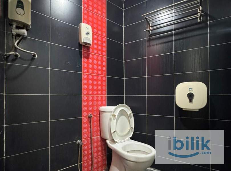 📌Zero Deposit Room with Private Toilet | Walking Distance to LRT Station🚈 Free WiFi  ✨ - Image 3