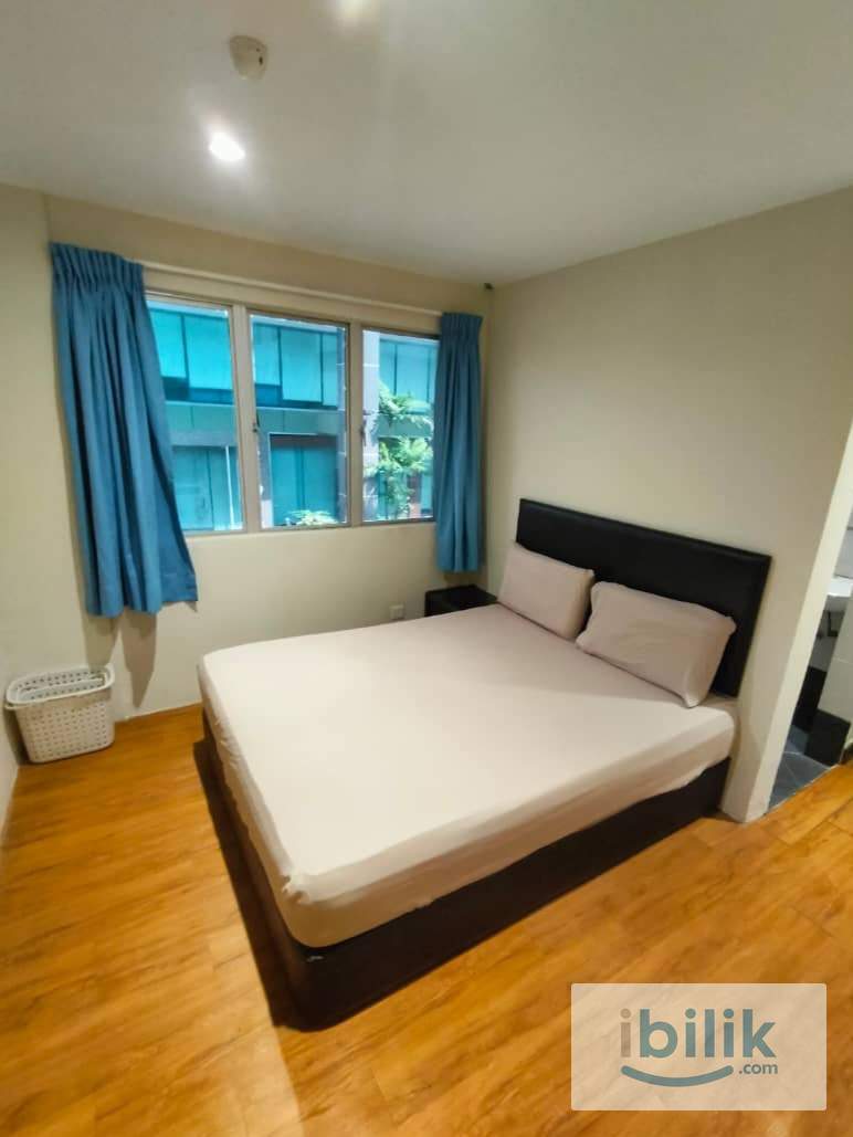 🌈Zero Deposit with Private Toilet Master Room 🔥Free WiFi Klang Area | Near I-City Mall | Near Hospitaal Shah Alam 🏡 - Image 1