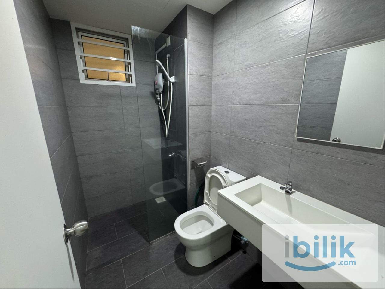 (Master Room), Fully, WiFi, Platinum OUG - Image 4