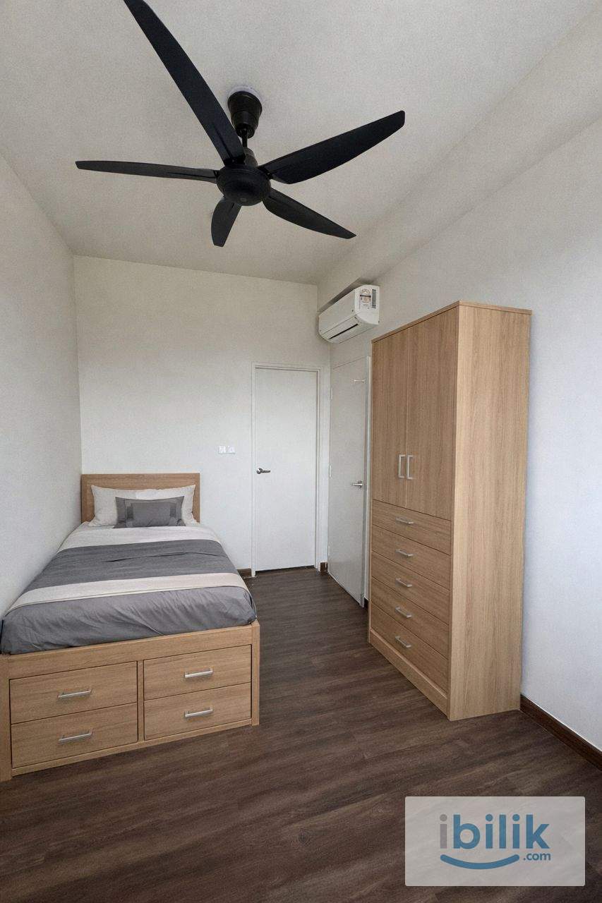 (Single Room) @ Pinnacle Sri Petaling, WiFi, Fully, Private Bathroom (NOW) - Image 1