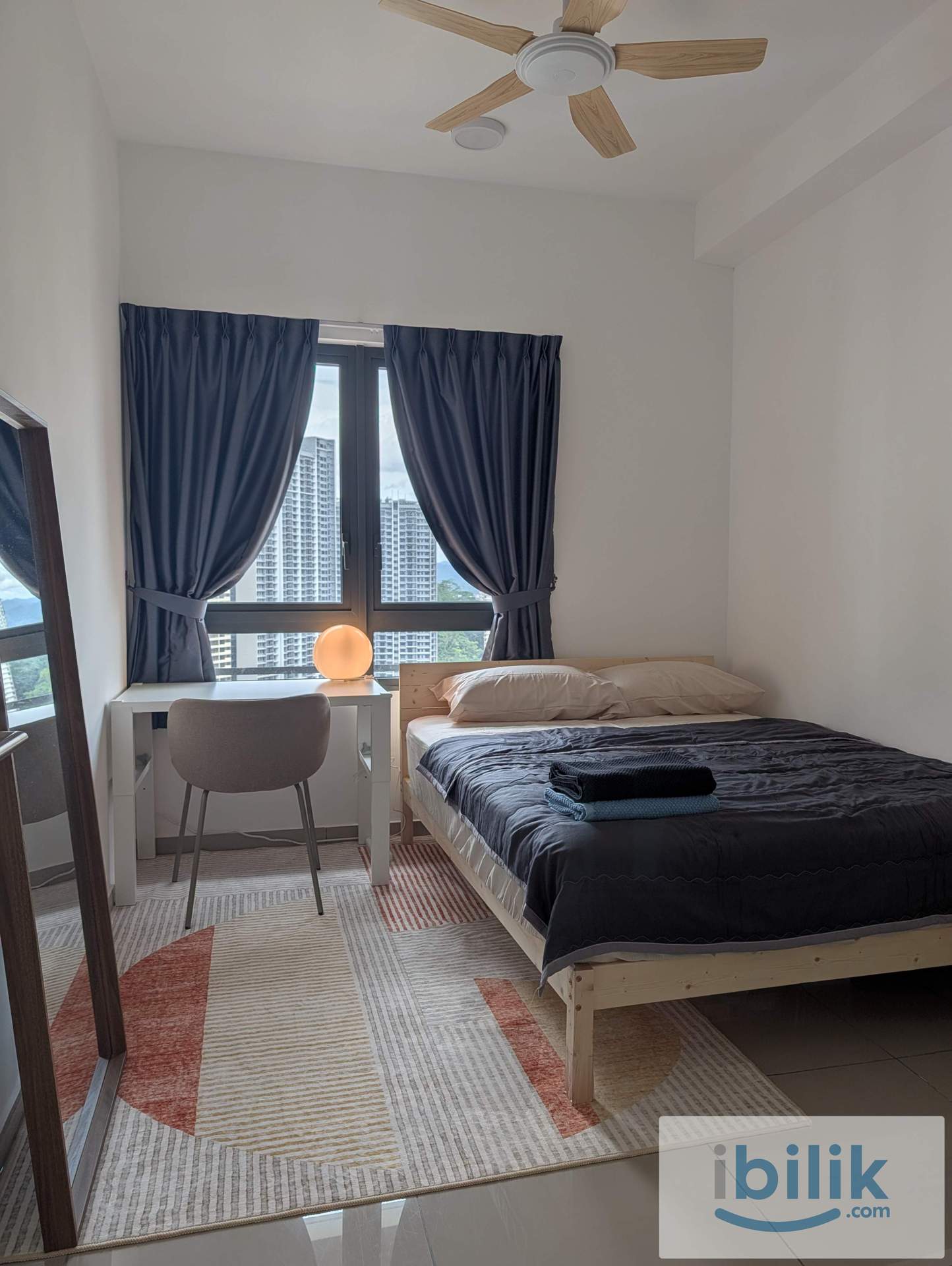 High rise, fully furnished - Image 7