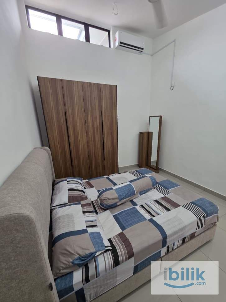 Queen Room for Rent Female - Station 18/ Pengkalan Ipoh - Image 2