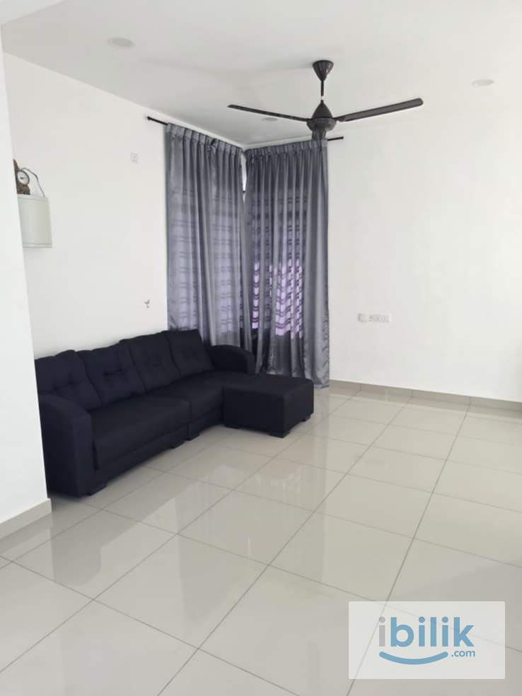 Queen Room for Rent Female - Station 18/ Pengkalan Ipoh - Image 3