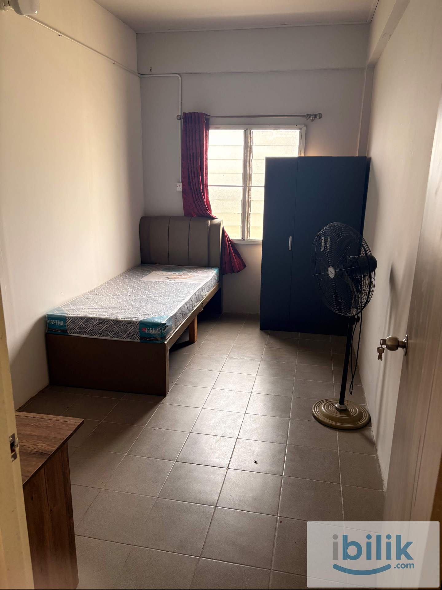 Rooms for Rent near GH & Forda  - Image 4