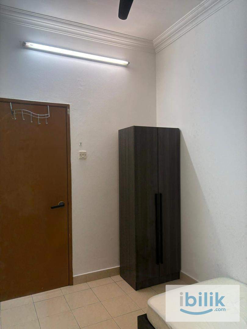 DELUXE SINGLE MASTER ROOM  - Image 3