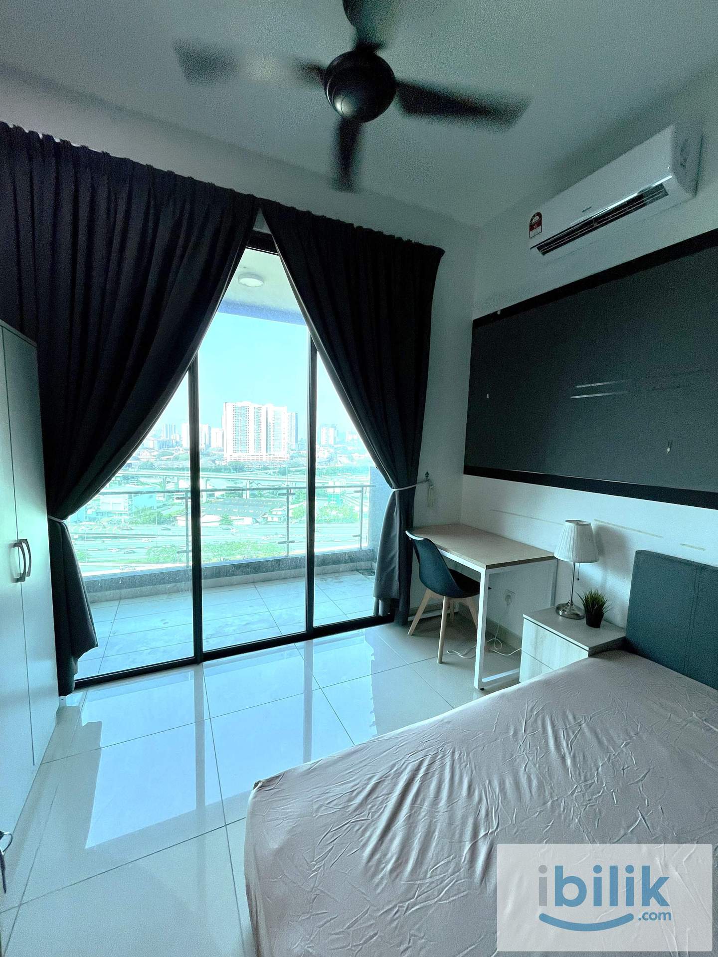 The Vyne Room with Balcony Sg Besi 10min to MidValley - Image 1