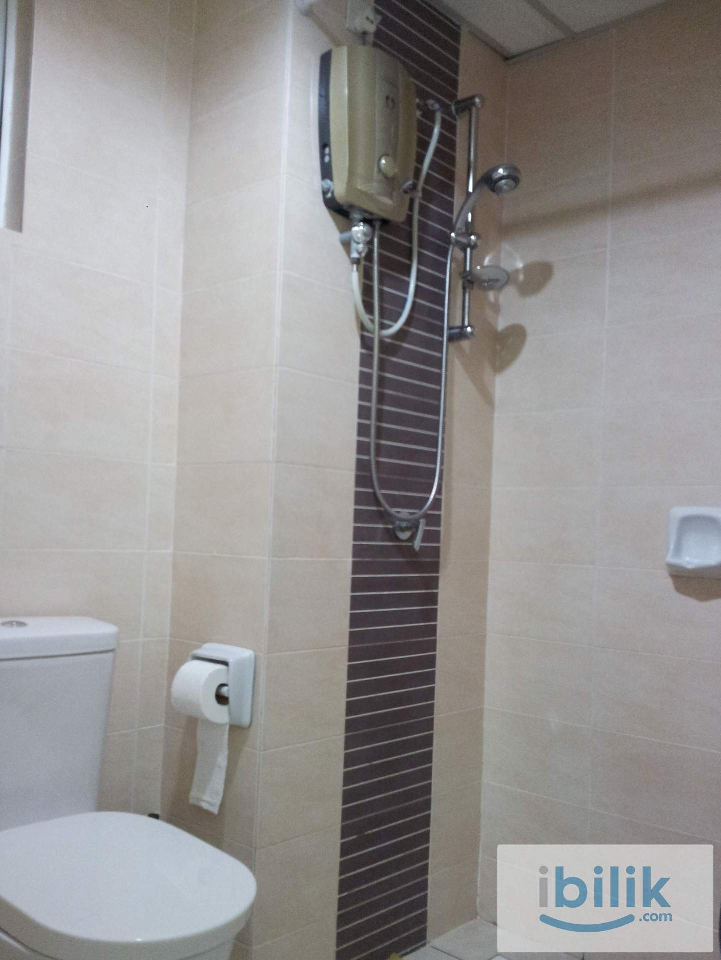 Nice and Clean Middle Room For Rent - Image 6