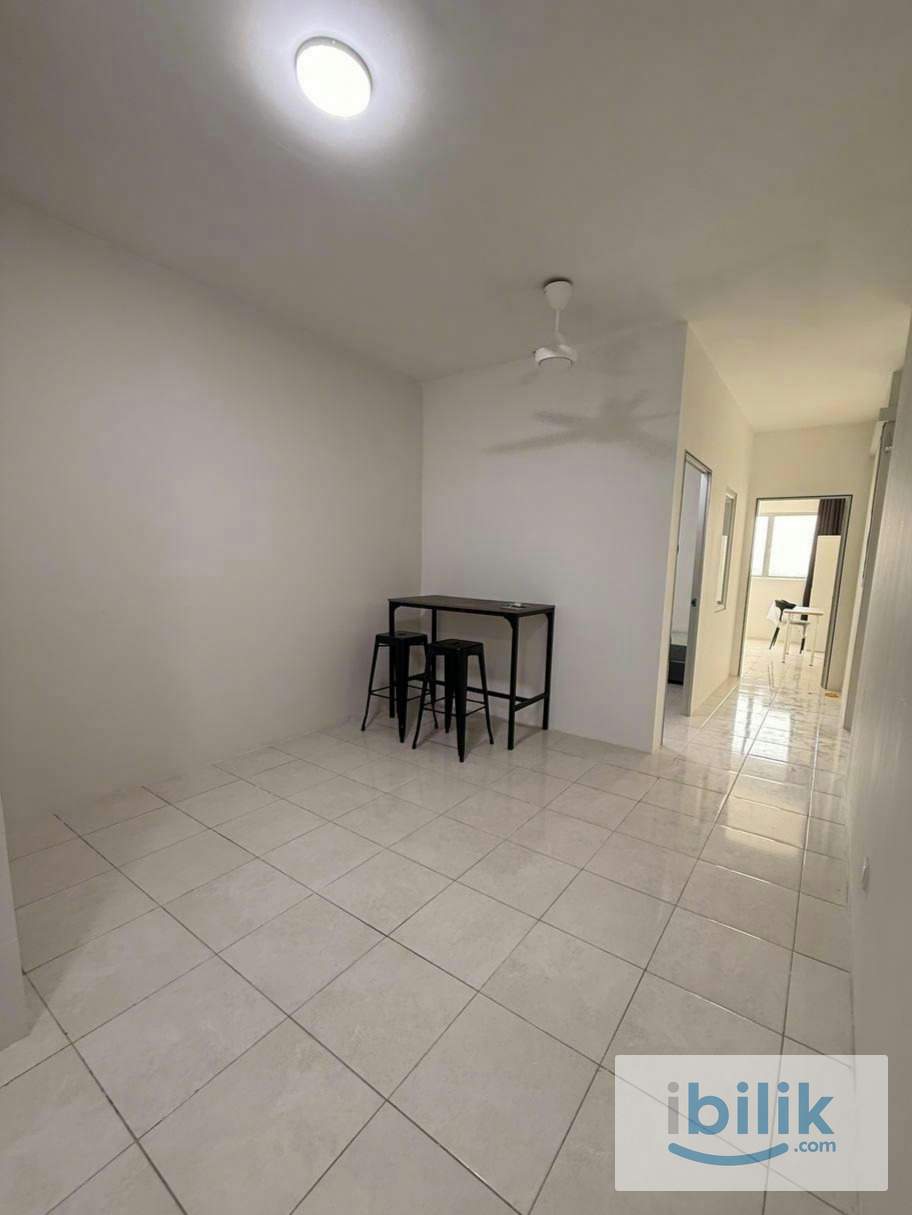  Cozy Room For Rent @ Platinum OUG - Master room - Image 6
