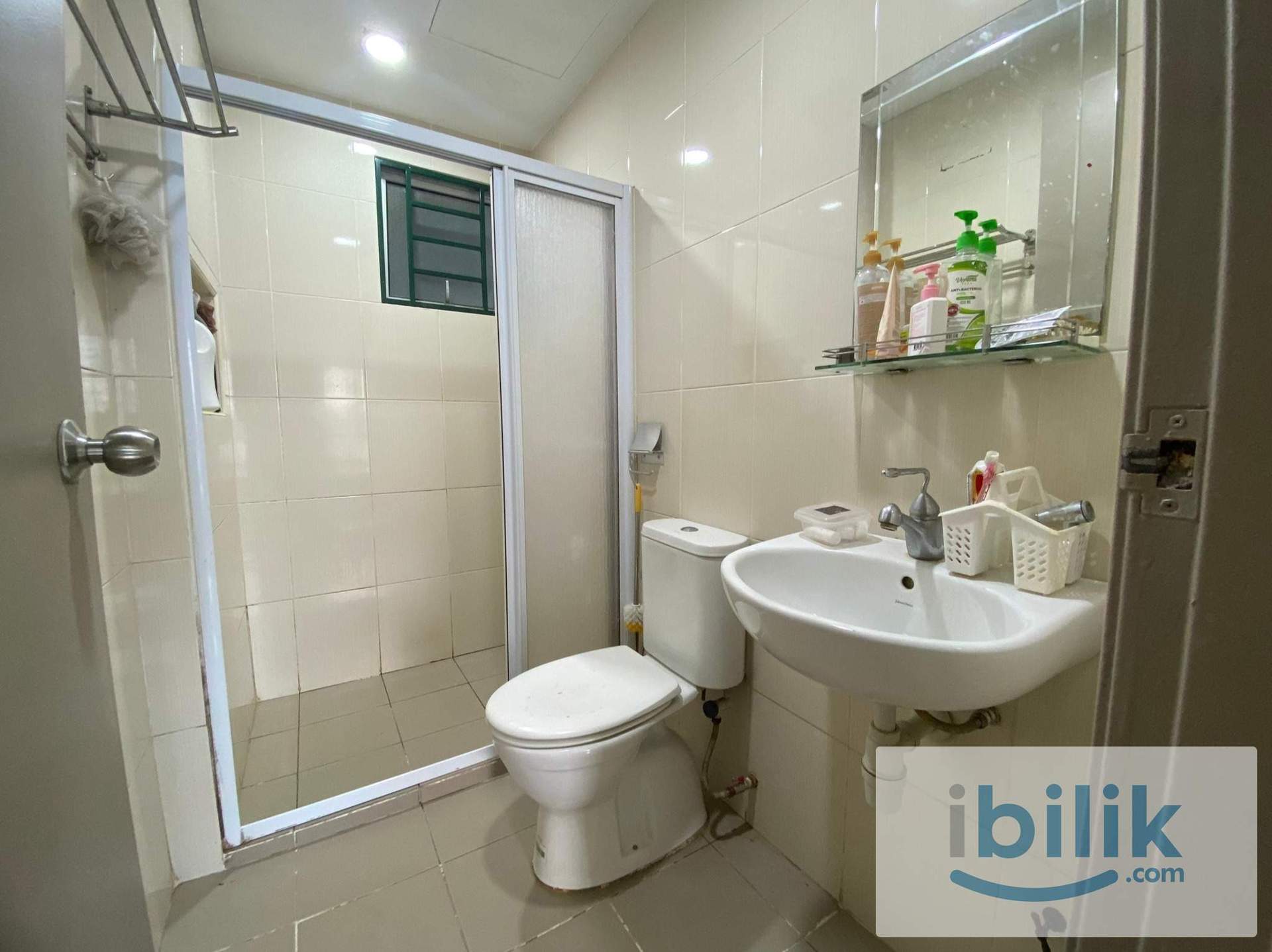 Cozy Balcony Room Fully Furnisher Free Wifi @ OUG Parklane Direct Owner - Image 5