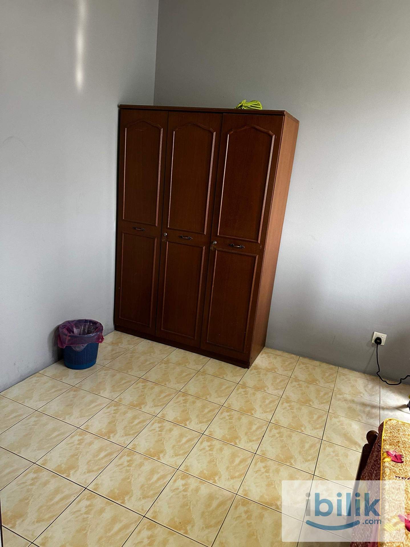 Middle room for 1 person only - Image 1