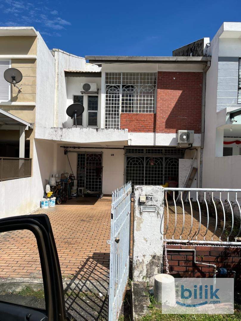 3 bedrooms for rent (all with attached bathroom) - Image 1