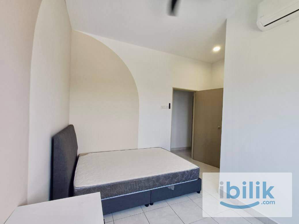 Female Master Room with Private Bathroom For Rent @ Youth City, Nilai, Negeri Sembilan - Image 4