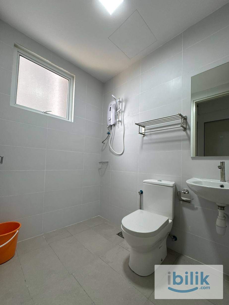 Single Room with Toilet RM8️⃣5️⃣0️⃣/month | MIX UNIT| - Image 3