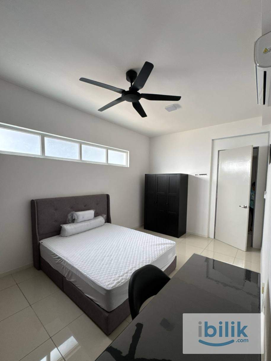 Queen Room RM9️⃣5️⃣0️⃣/month |MIX UNIT| - Image 1