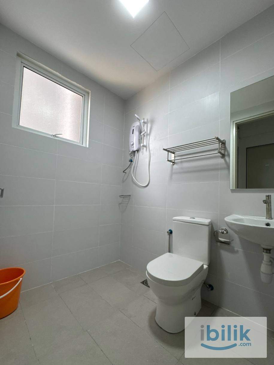 Queen Room RM9️⃣5️⃣0️⃣/month |MIX UNIT| - Image 5