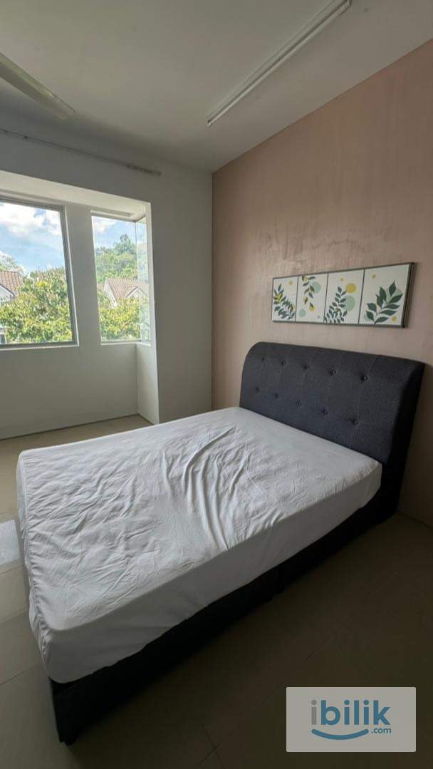 🏠 BILIK SEWA MASTER  ❄️🌀 KIPAS & AIRCOND | 🚿 PRIVATE TOILET | 🛋️ QUEEN BED - Image 2