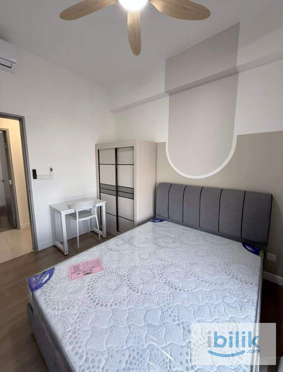 Middle Room @ D’Cosmos Residences, Damansara Perdana - Image 3