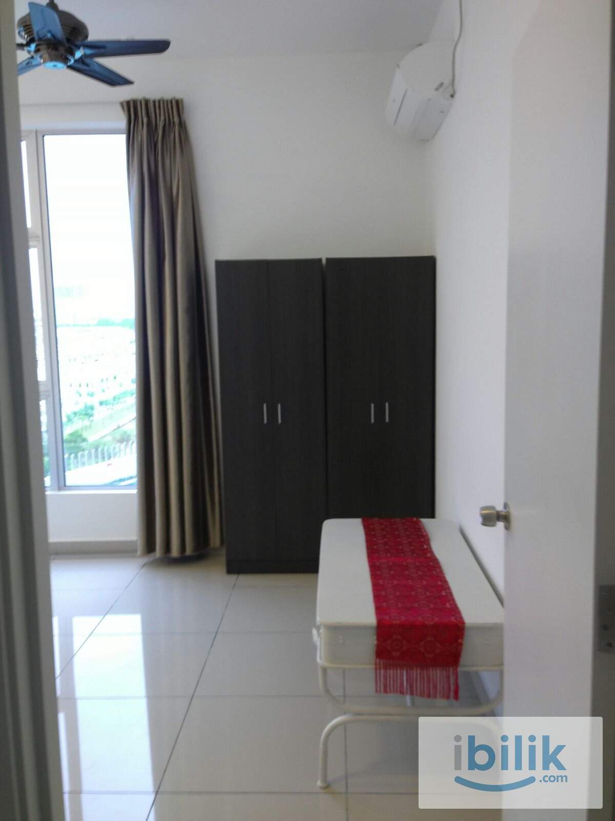 Master room near Bkt Indah - Image 1