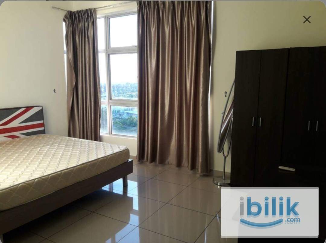 Master room near Bkt Indah - Image 1