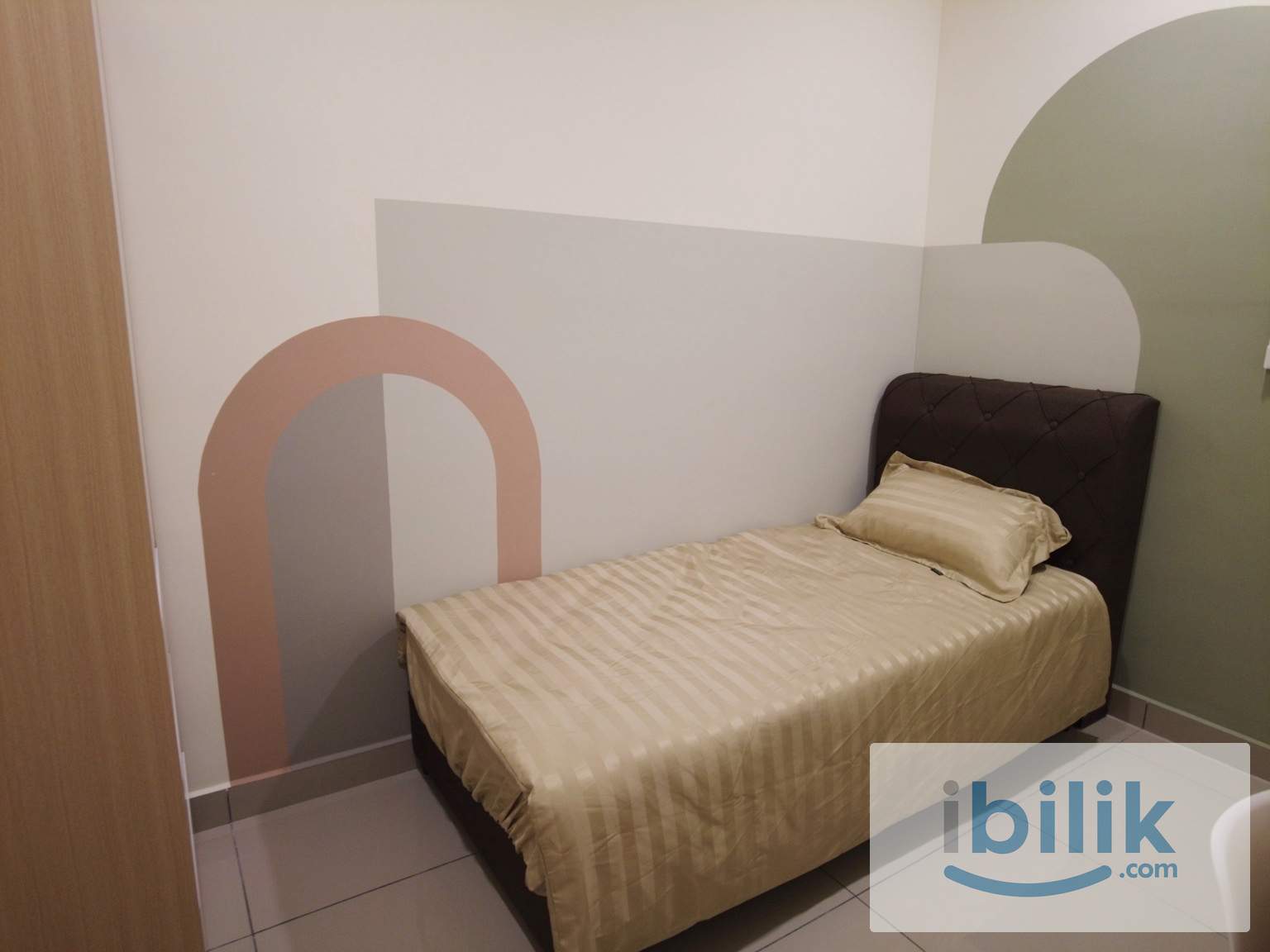 Fully Furnished Room Kajang | Direct Link Bridge to MRT & KTM | Muslim Female Only - Image 2