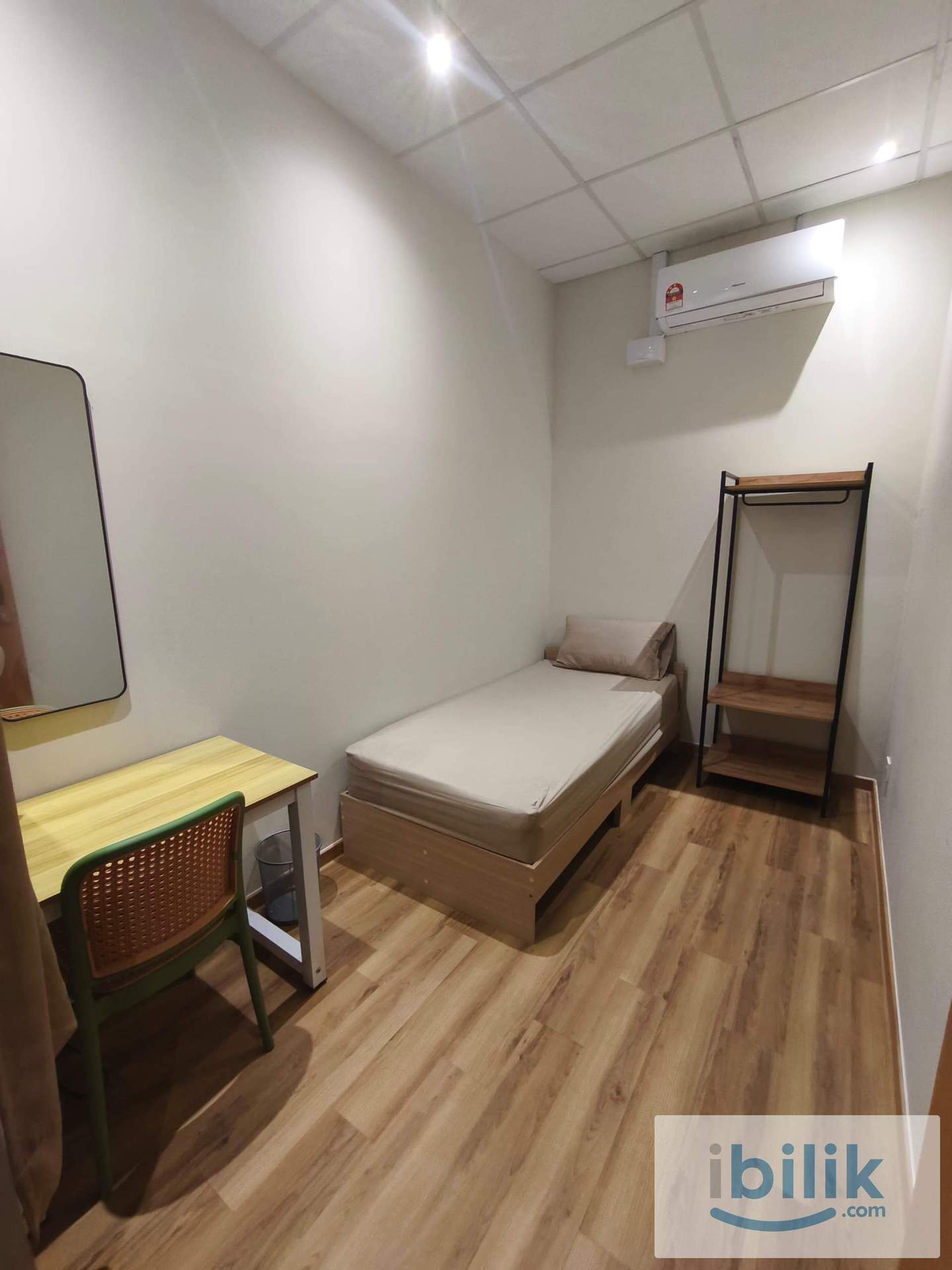🔥 NEAR MID VALLEY | OKR ROOM 🔥 - Image 3