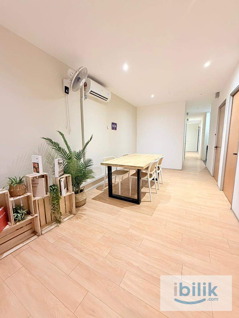 🔥 FRAME HOTEL | KING BED | PRIVATE BATHROOM | 5 MIN LRT PUDU 🔥 - Image 3