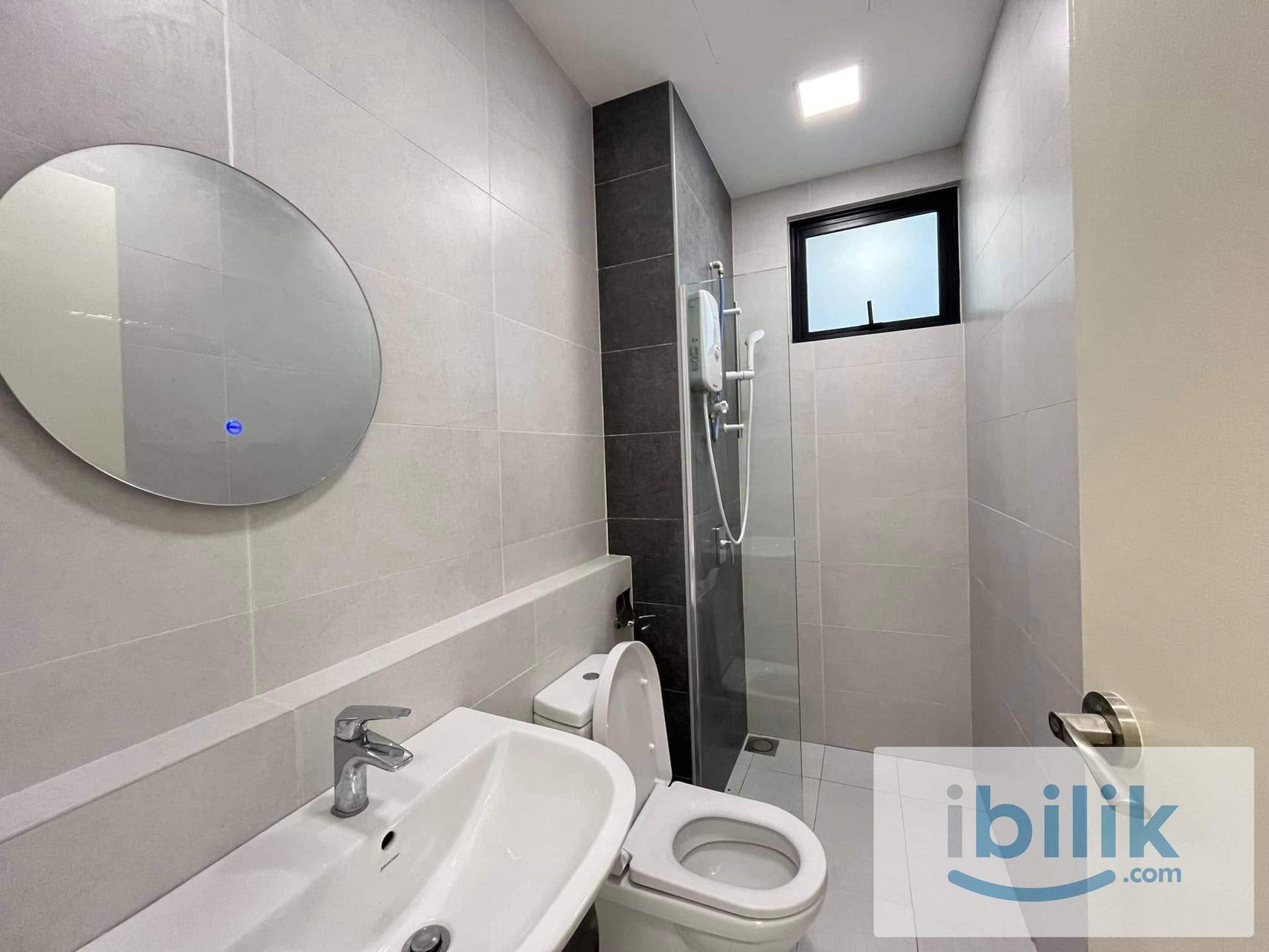 🏡 Spacious Medium Room @ Lavile Maluri Fully Furnished | Walk to Maluri MRT Station 🚇 - Image 2
