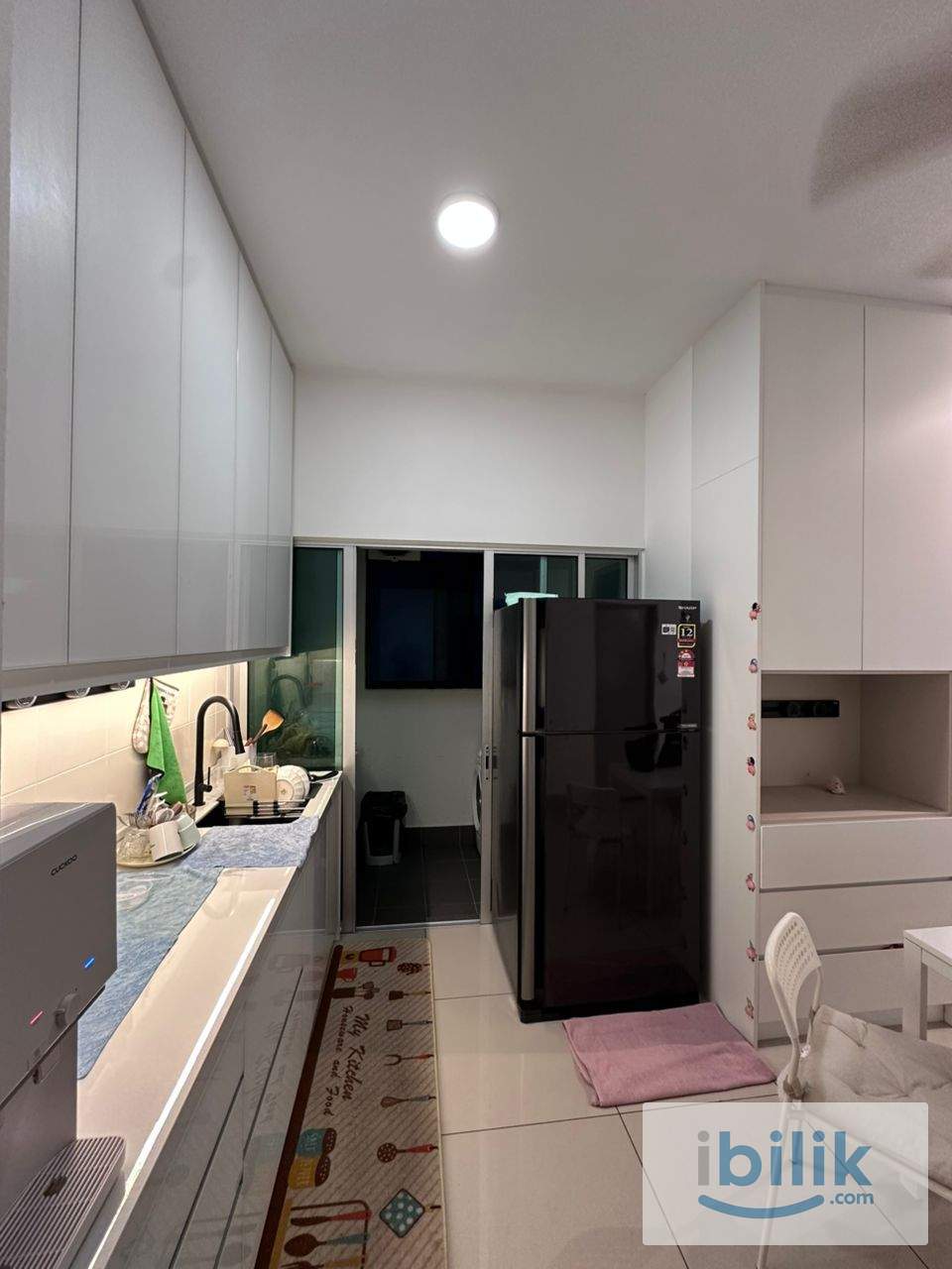 Middle Room 5min walk to Salak Selatan LRT | Fully Furnished | WiFi Included - Image 3