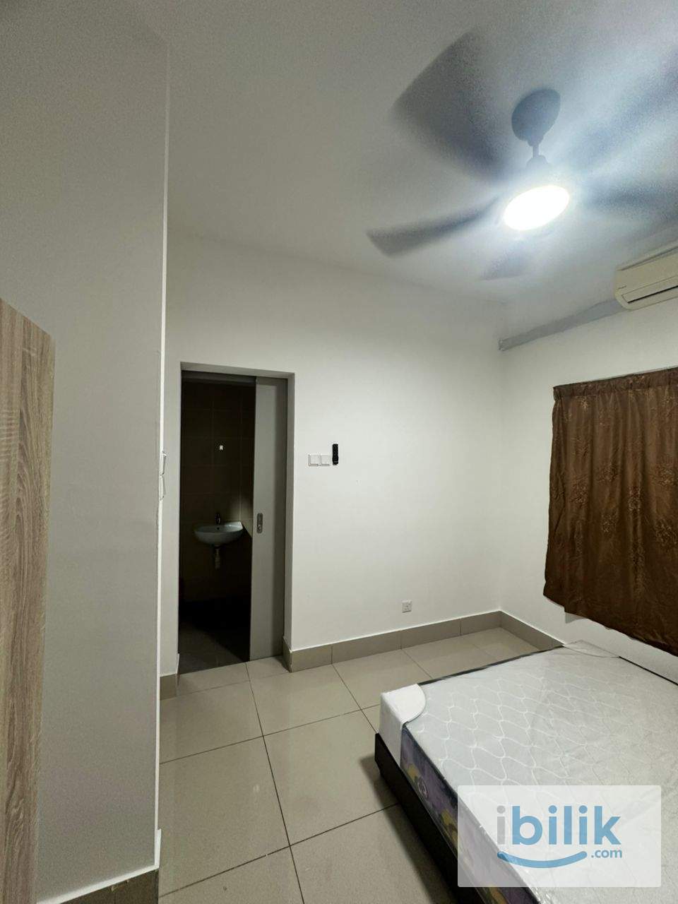Razak City Middle Room Rental | 5 Mins Walk to LRT & KTM - Image 3