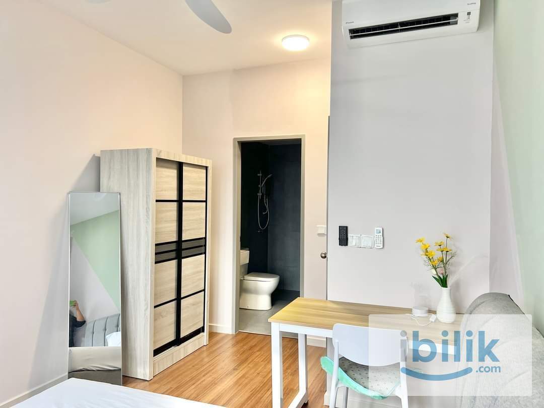 🔥 MASTER ROOM | WALK TO MRT TAMAN CONNAUGHT🔥 - Image 2