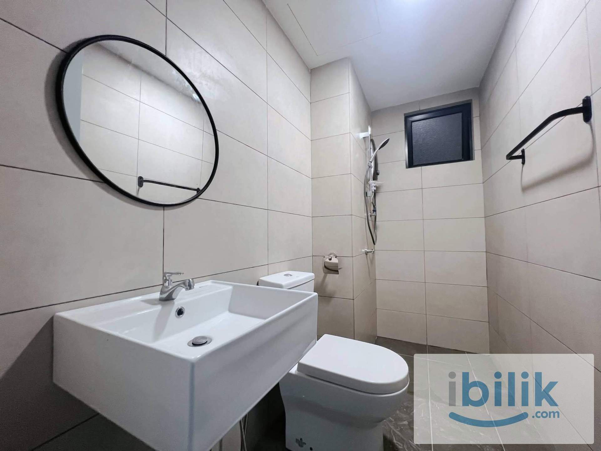 MEDIUM ROOM (FEMALE UNIT) @ KEPONG — M LUNA RESIDENCE!  - Image 3