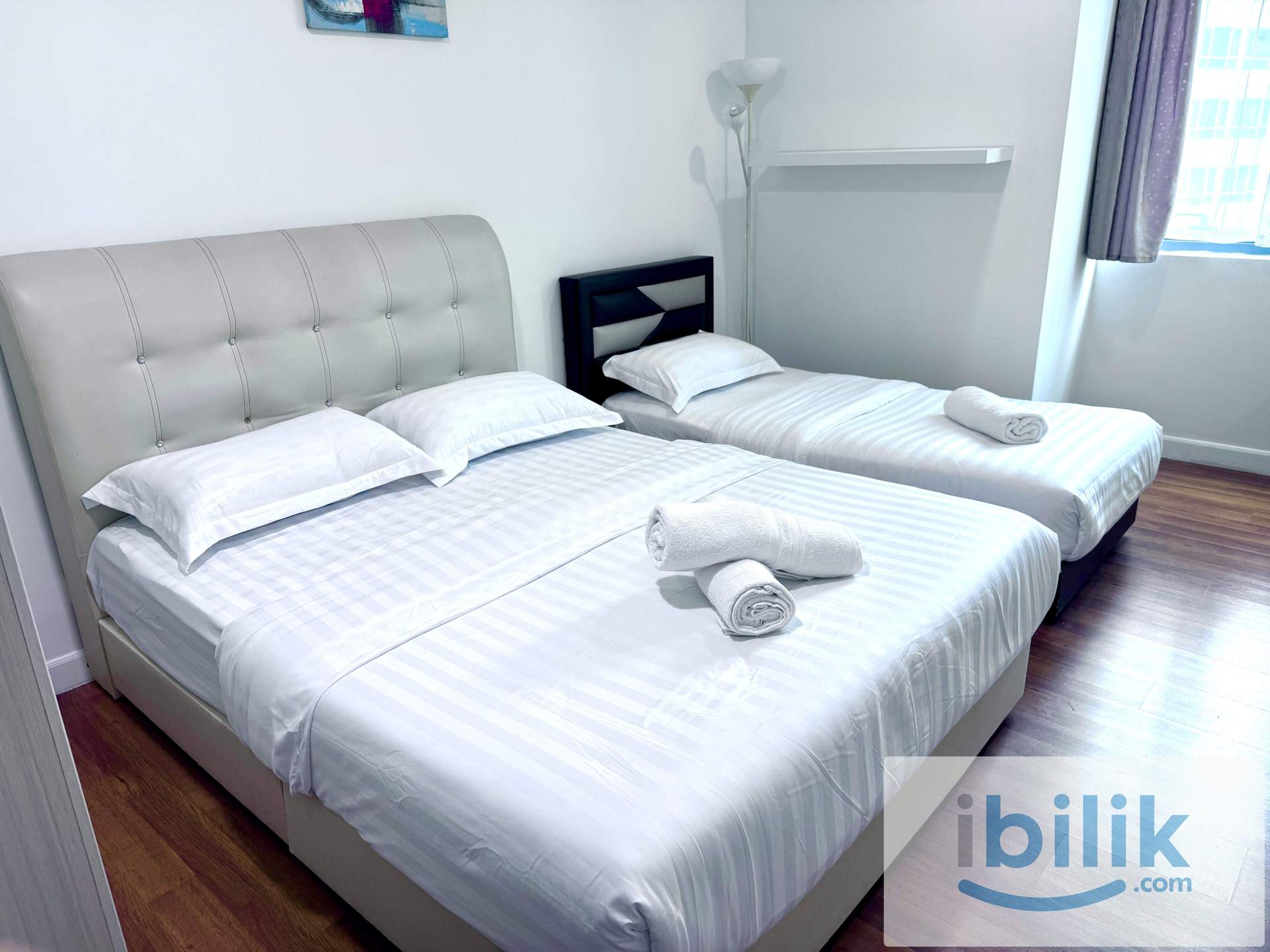 3 bedroom unit at Klcc  - Image 1